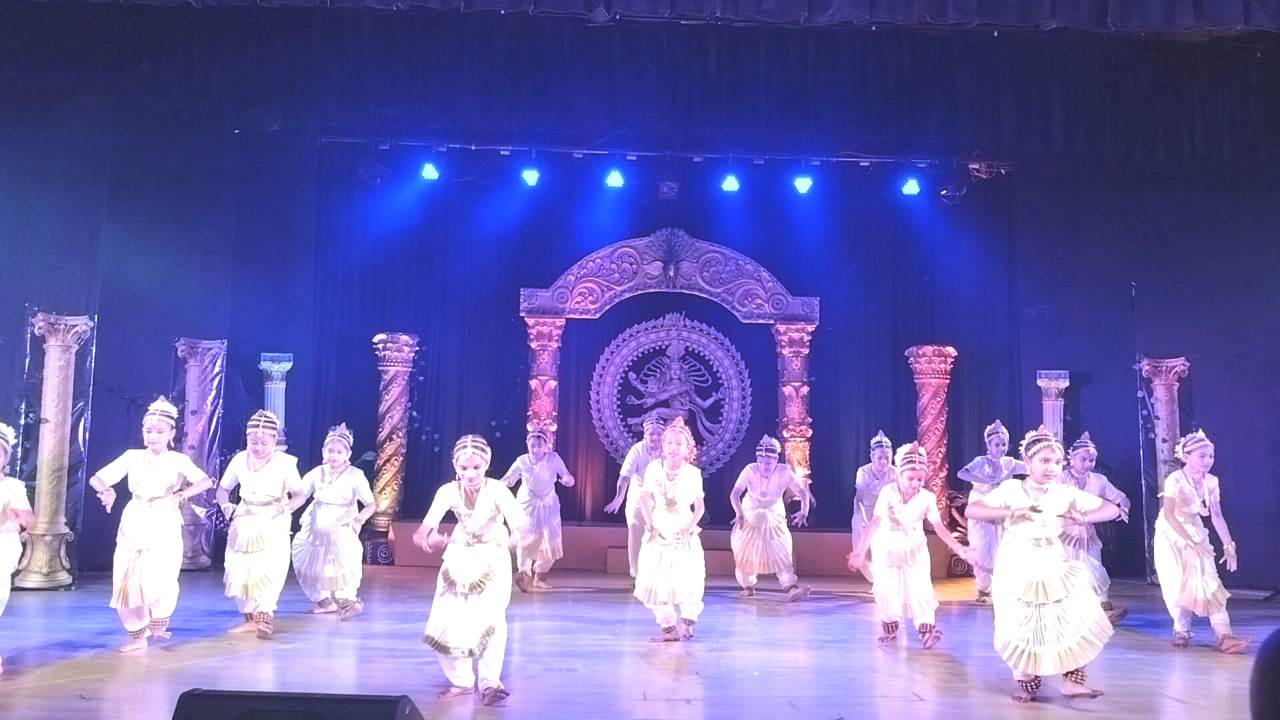 সুরশ্রী সঙ্গীতকলা একাডেমীর রজতজয়ন্তী উদযাপন, শিলচর বঙ্গভবনে অনুষ্ঠিত নৃত্যানুষ্ঠান