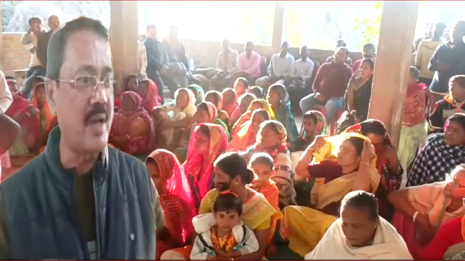 দেবচার বাংলাঘাটে রেশন সামগ্রী বণ্টনে দুর্নীতি: গ্রাহকদের প্রতিবাদ সভা ডিলারের অপসারণ ও নতুন নিয়োগের জোরালো দাবি