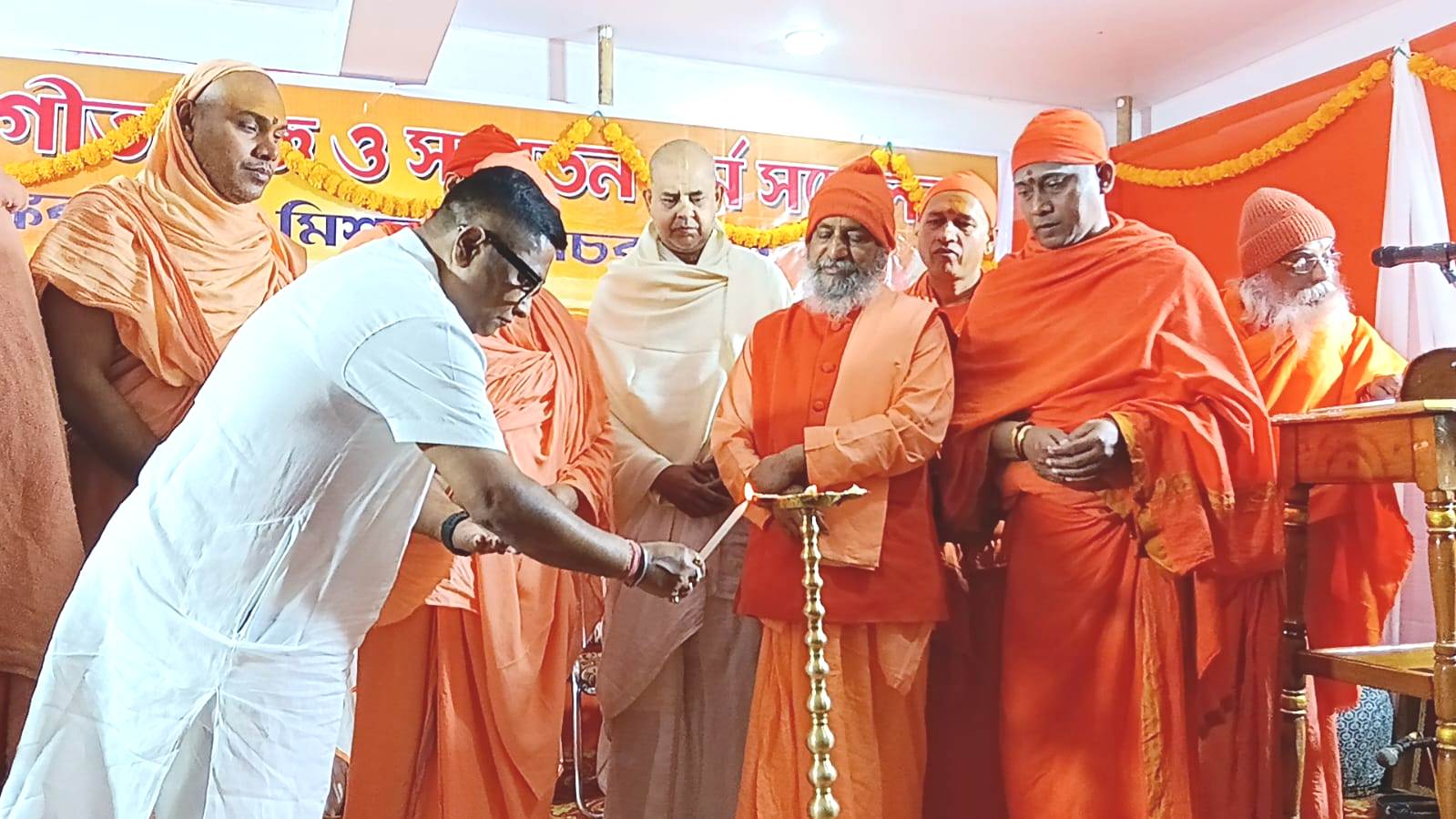 শিলচর শঙ্করমঠ ও মিশনে পার্থসারথি শিব মন্দিরের শুভ উদ্বোধন, স্বামী তপনানন্দ গিরি মহারাজ
