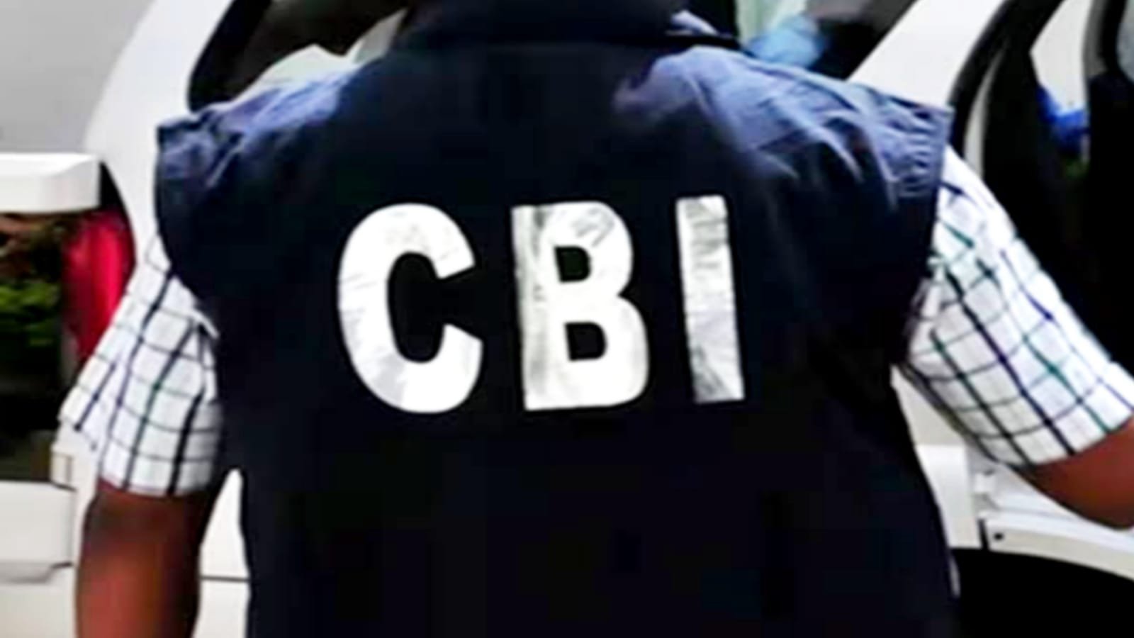 রিলায়েন্স ক্যাপিটাল এর প্রাক্তন চেয়ারম্যান অনিল আম্বানির বিরুদ্ধে সিবিআইয়ের মামলা