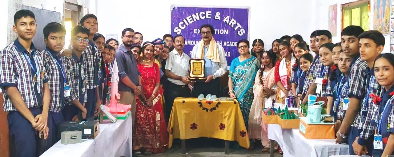 প্যারামাউন্ট ইংলিশ একাডেমিতে সাড়ম্বরে অনুষ্ঠিত বার্ষিক বিজ্ঞান ও কলা প্রদর্শনী