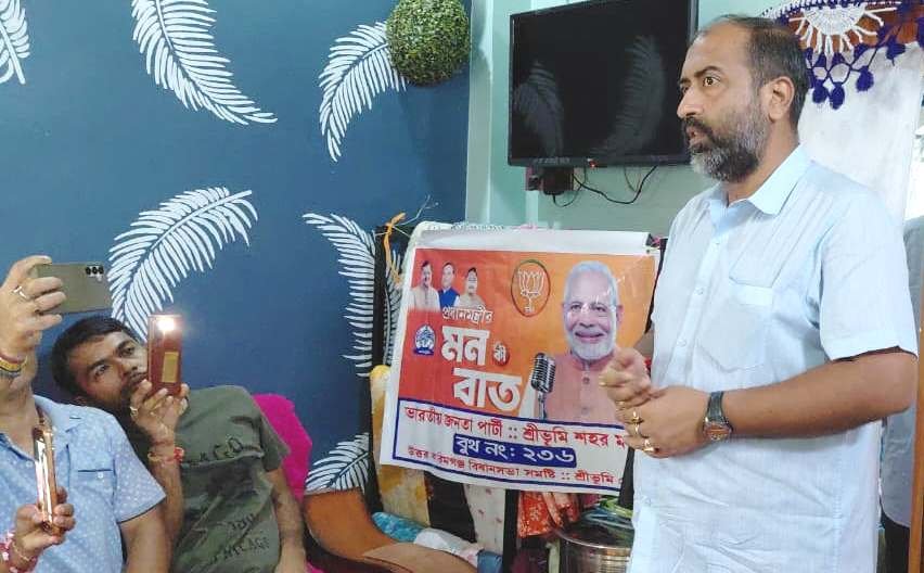 বিদেশি পণ্য বর্জন করে স্থানীয় উৎপাদকদের পাশে দাঁড়ানোর আহ্বান বিজেপির প্রাক্তন সভাপতি সুব্রত ভট্টাচার্যের